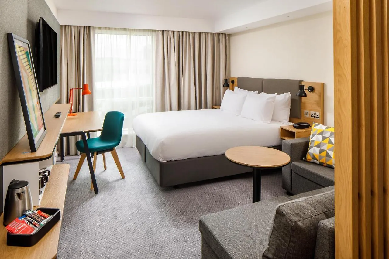 **** Hotel Holiday Inn Manchester Airport T2 By Ihg Hale  United Kingdom