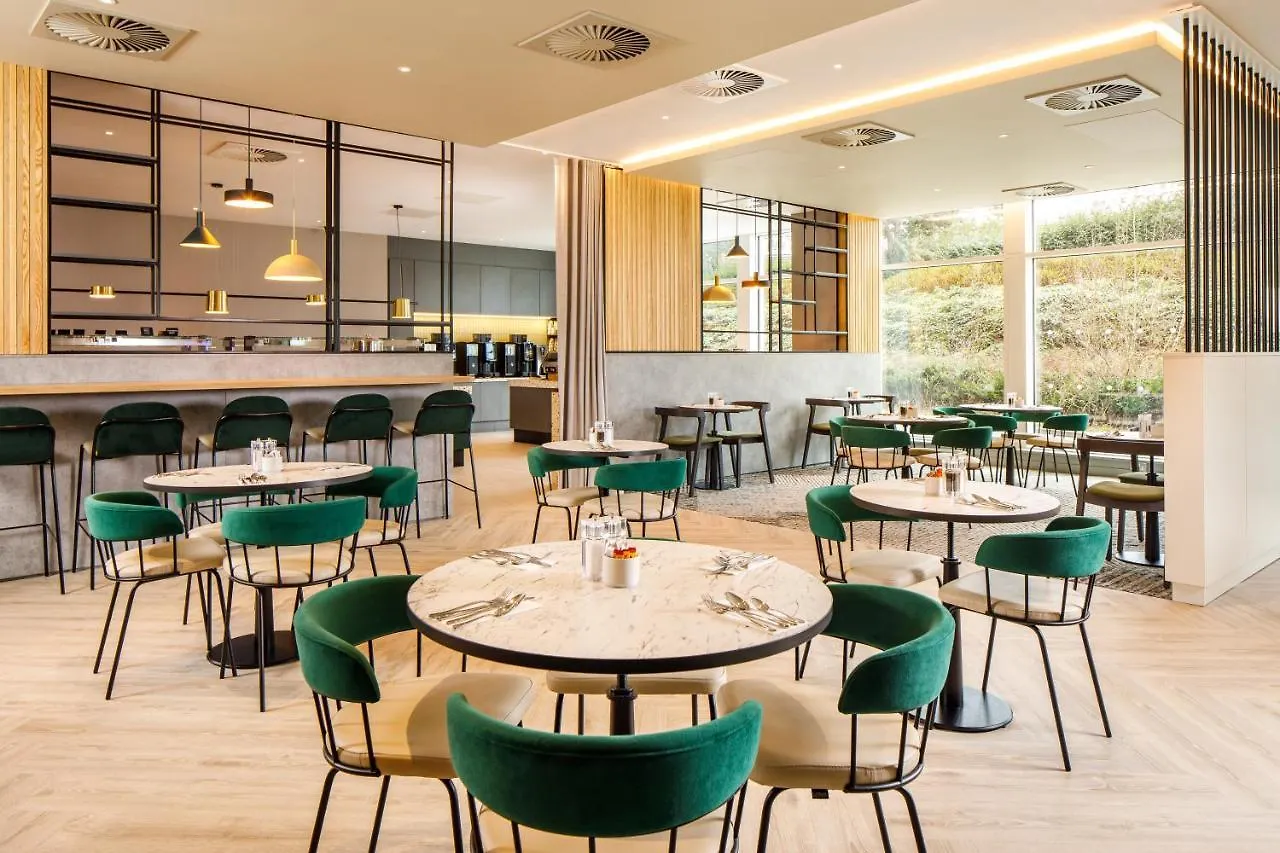 Holiday Inn Manchester Airport T2 By Ihg Hale  Hale (Greater Manchester)